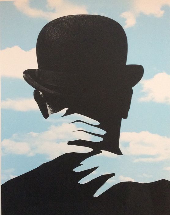 EMBRACE MAGRITTE